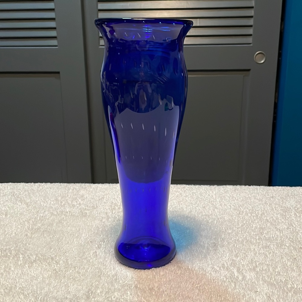 One of a kind hand blown beautiful blue vase handcrafted at Silver Dollar City